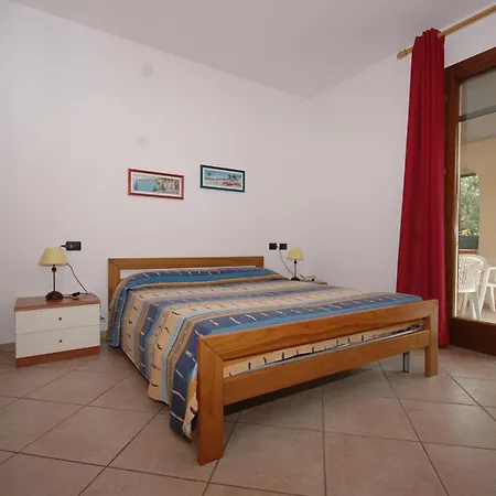Apartment Alex 1 *